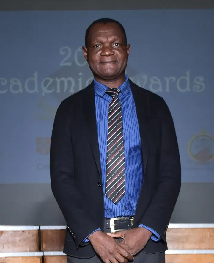 Mr Kapuya, Science